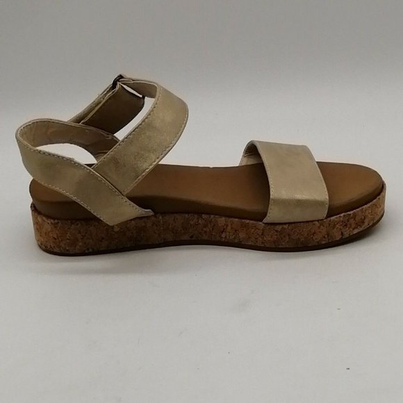 Maurices Womens Felicity Sandals Gold Hook Loop Ankle Strap Cork Heel 8 - Picture 2 of 9
